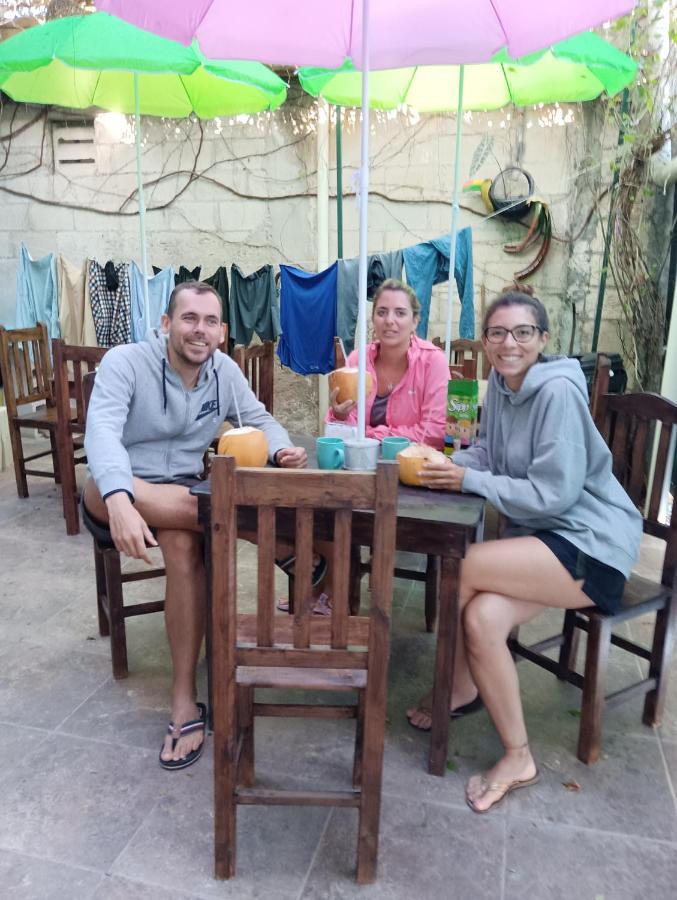 Alojamiento Ya'Ax Nah Playa del Carmen Esterno foto